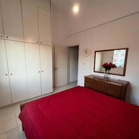 Marias Spacious Aparment Paphos Esterno foto