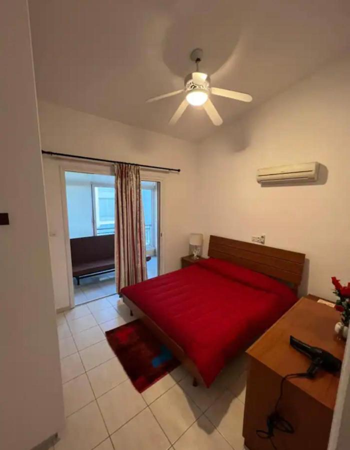 Marias Spacious Aparment Paphos Esterno foto