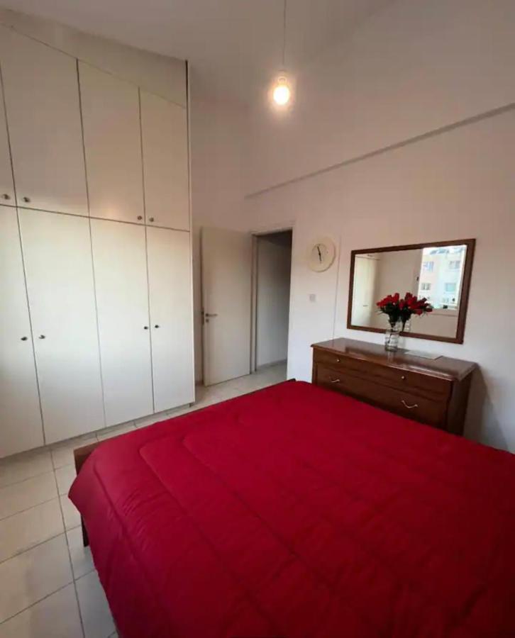 Marias Spacious Aparment Paphos Esterno foto