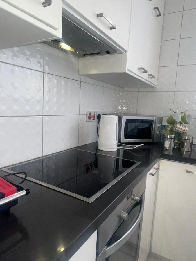 Marias Spacious Aparment Paphos Esterno foto