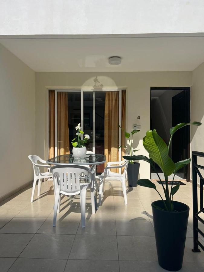 Marias Spacious Aparment Paphos Esterno foto